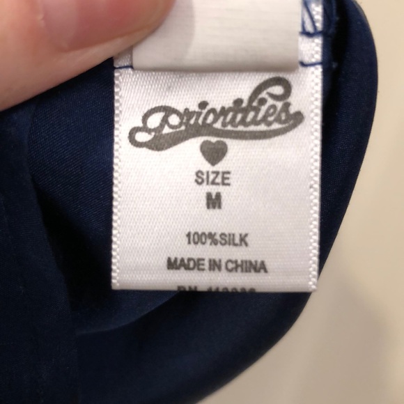 Stylish Blue Silk Top - Picture 2 of 7